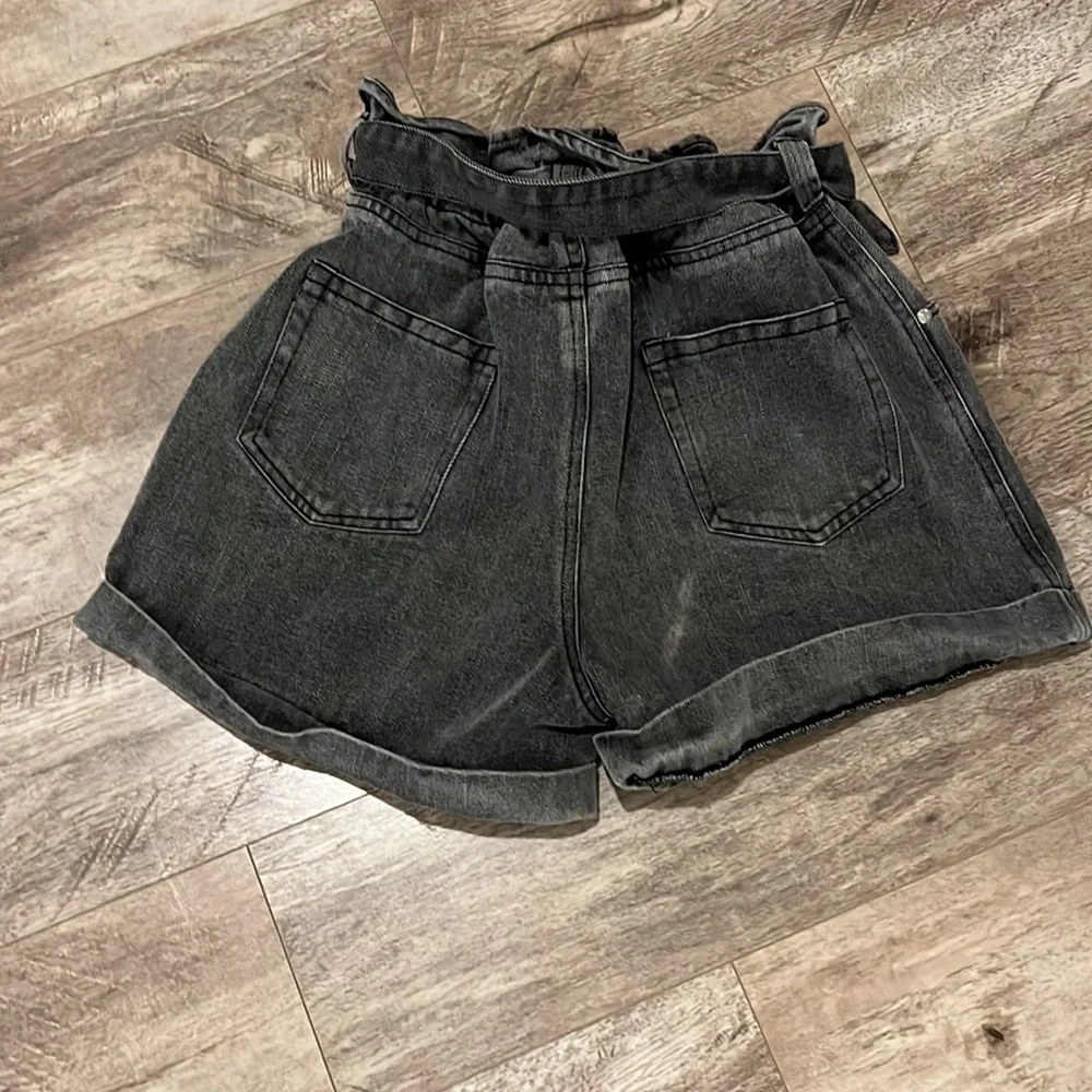 NWOT paperbag shorts - Picture 3 of 3